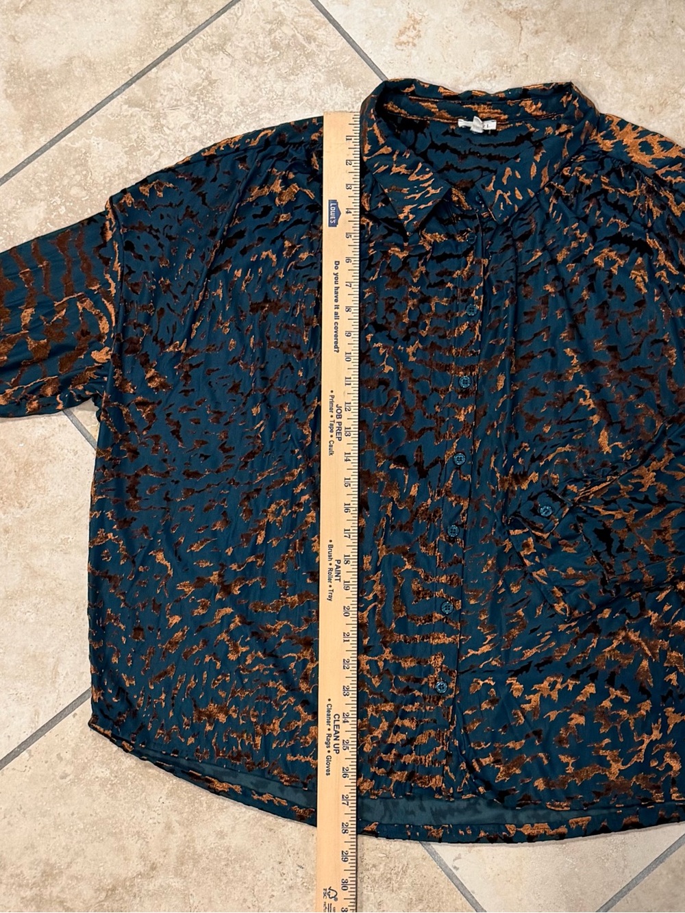 JODIFL Teal & Rust Animal Print Button-Up Blouse - Picture 5 of 6